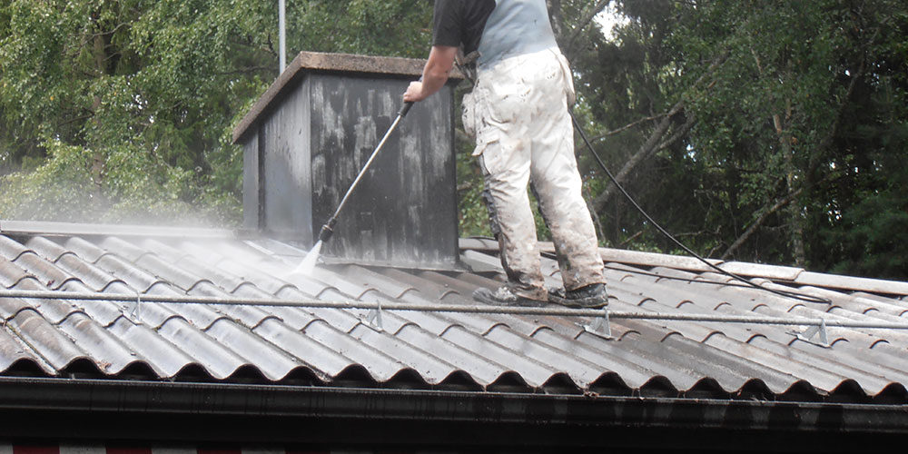 Katon pesu on tarpeen mukaan suoritettava katon huoltotyö