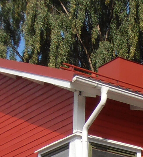 Räystäslautojen asennus